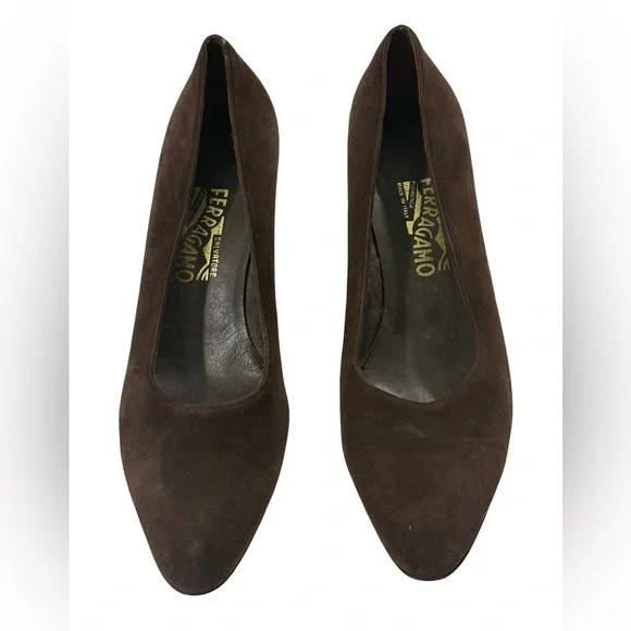 SALVATORE FERRAGAMO Brown Suede Pumps Sz 11.5C Tortoise Heel - Picture 3 of 10